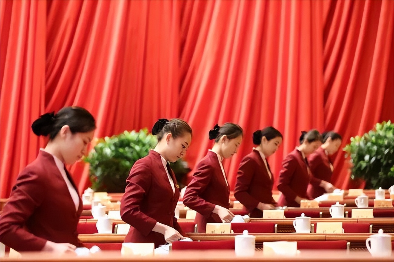 以青春之約立強(qiáng)國(guó)信仰，以奮斗之姿赴順澤之約